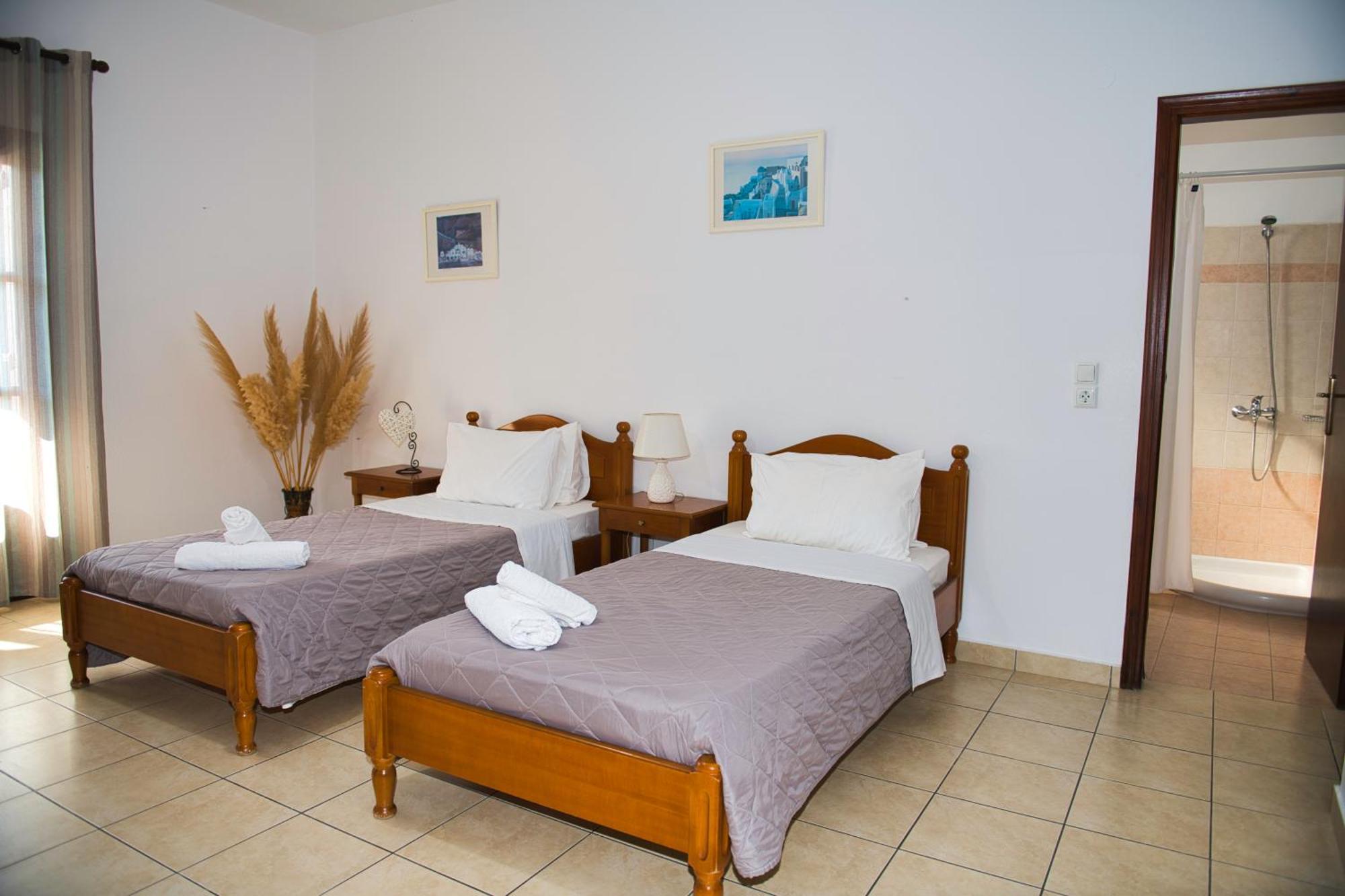 Angira 3* Kamari (Santorini)